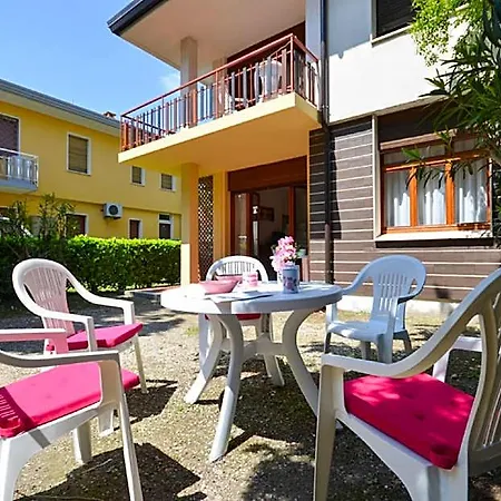 Warm Flat 100m From The With Ac - Beahost Hotel 3*